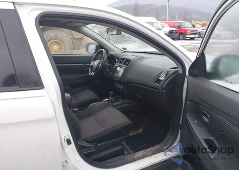 2017 Mitsubishi Outlander Sport 2.0 Le z USA, uszkodzony, nr VIN JA4AP3AU7HZ034232